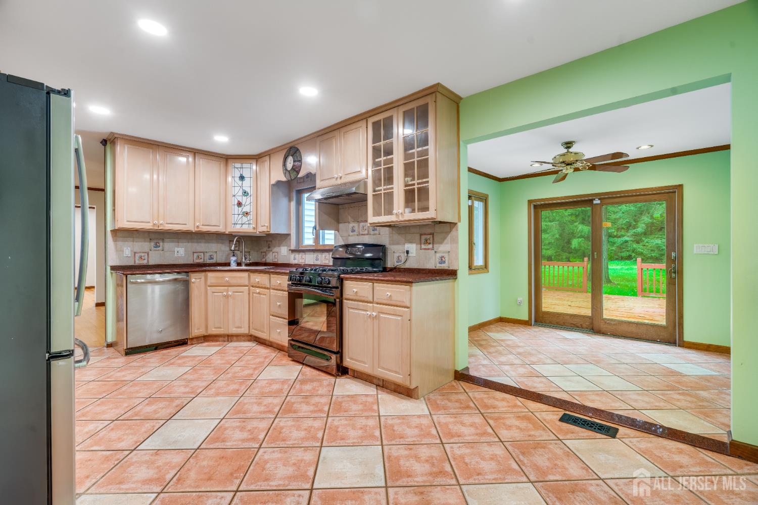 20 White Pine Road Image 4