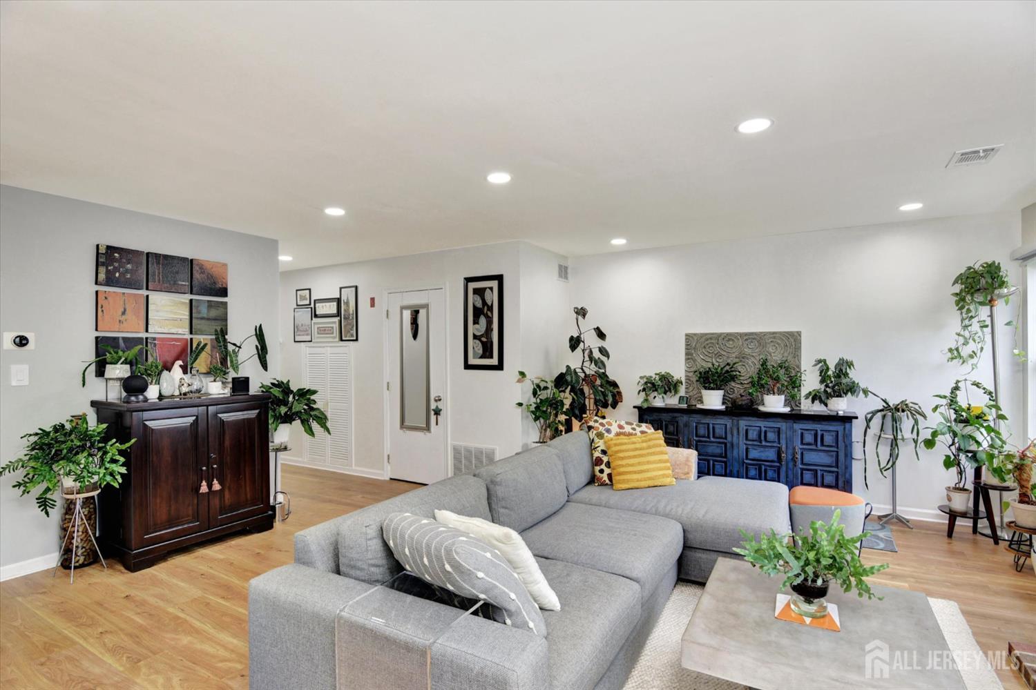 104 Brewster Circle, Old Bridge, NJ, 08857 image 12