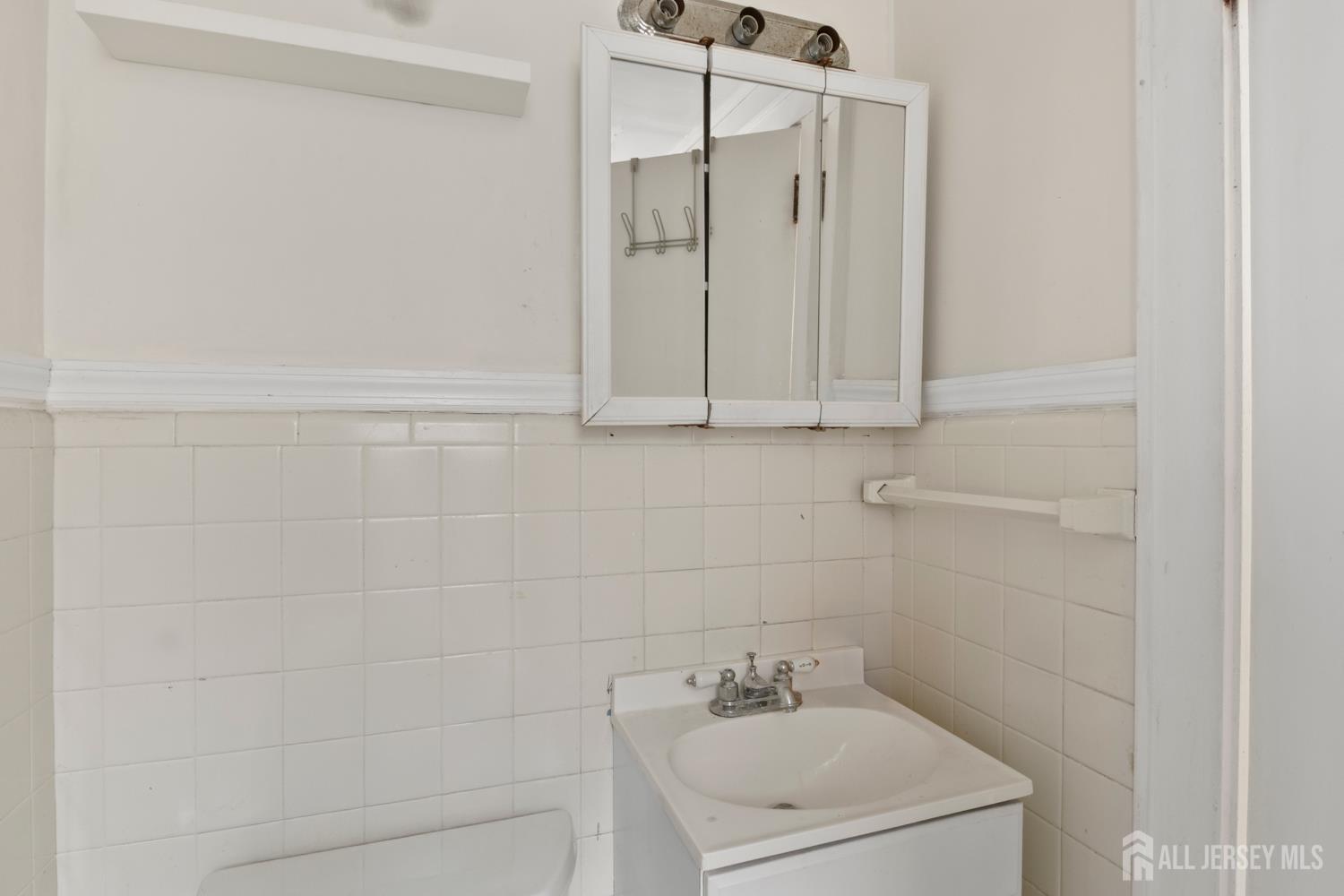 1020 Raritan Avenue, Highland Park, NJ, 08904 image 40