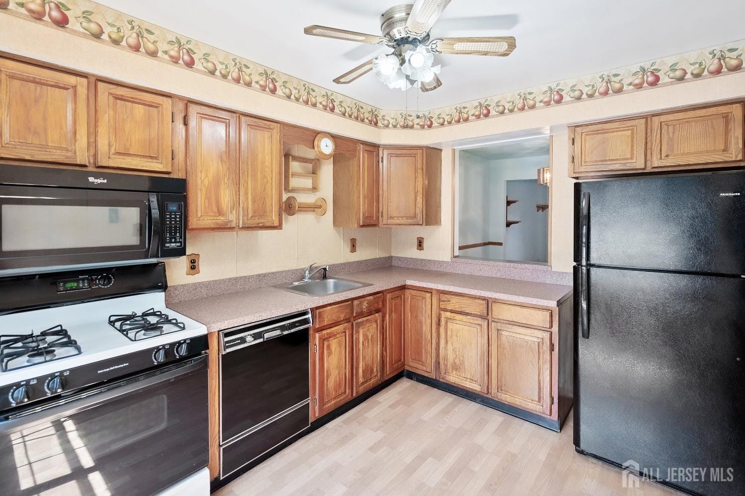 711 Orlando Street Image 5