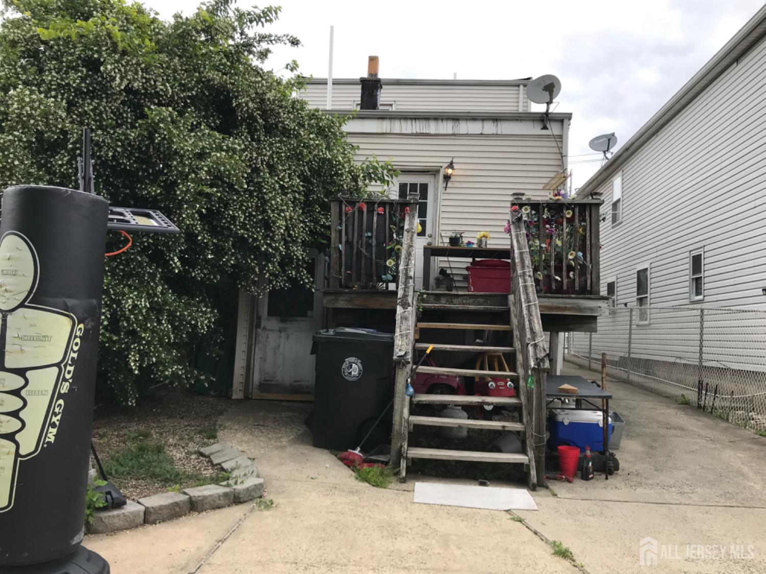 335 Alpine Street, Perth Amboy, NJ, 08861
