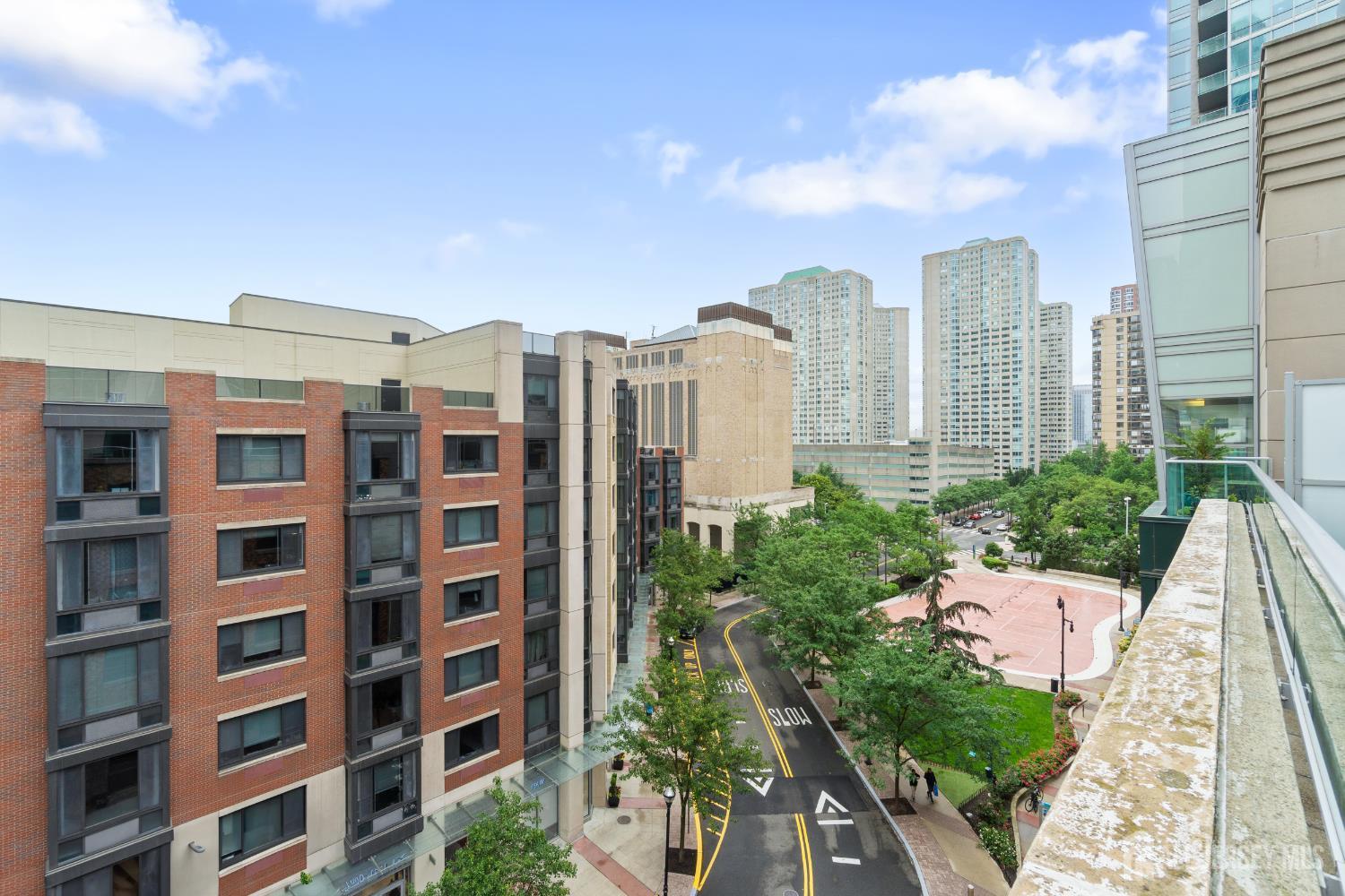 1 Shore Lane 619, Jersey City, NJ, 07302 image 31
