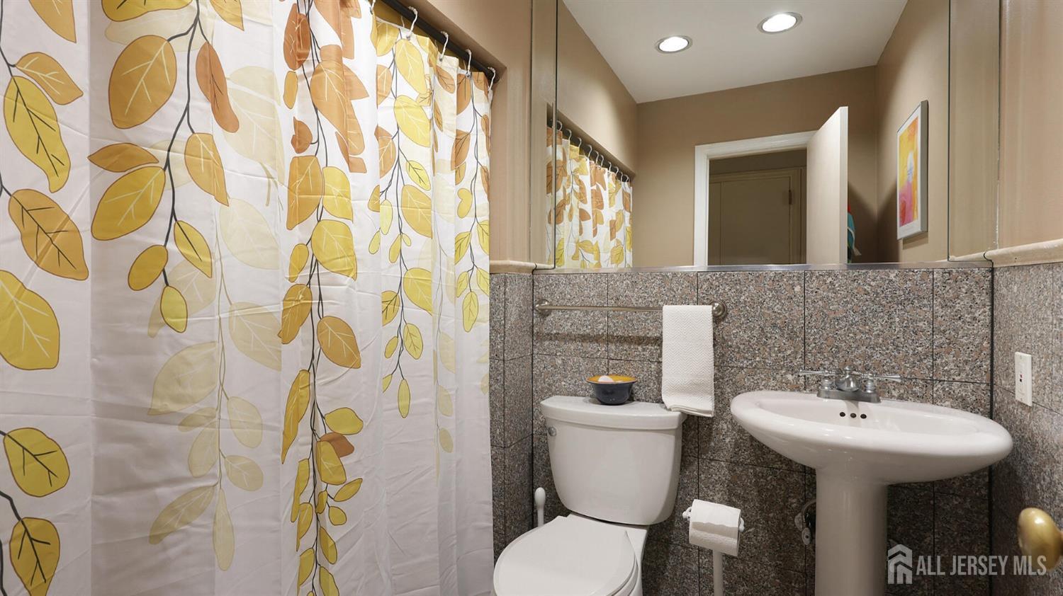 707 S 1st Avenue, Highland Park, NJ, 08904 image 20