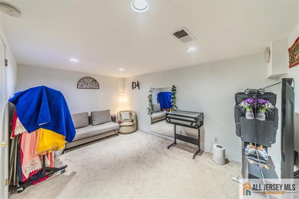 47 Pheasant Run 47, Edison, NJ, 08820 image 17