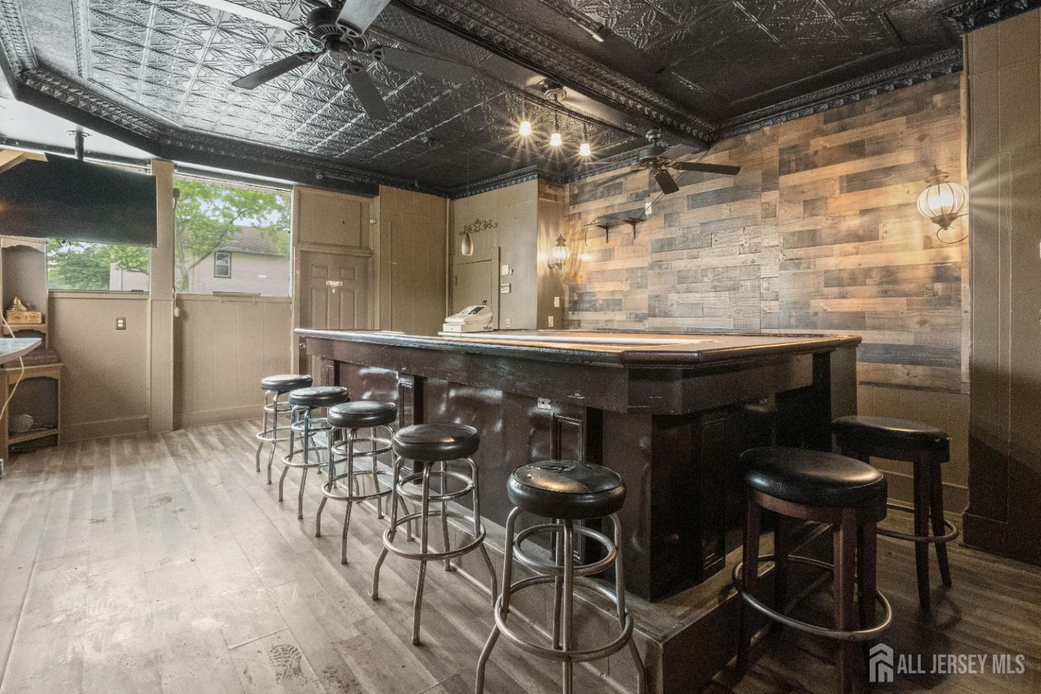 386 High Street Image 2