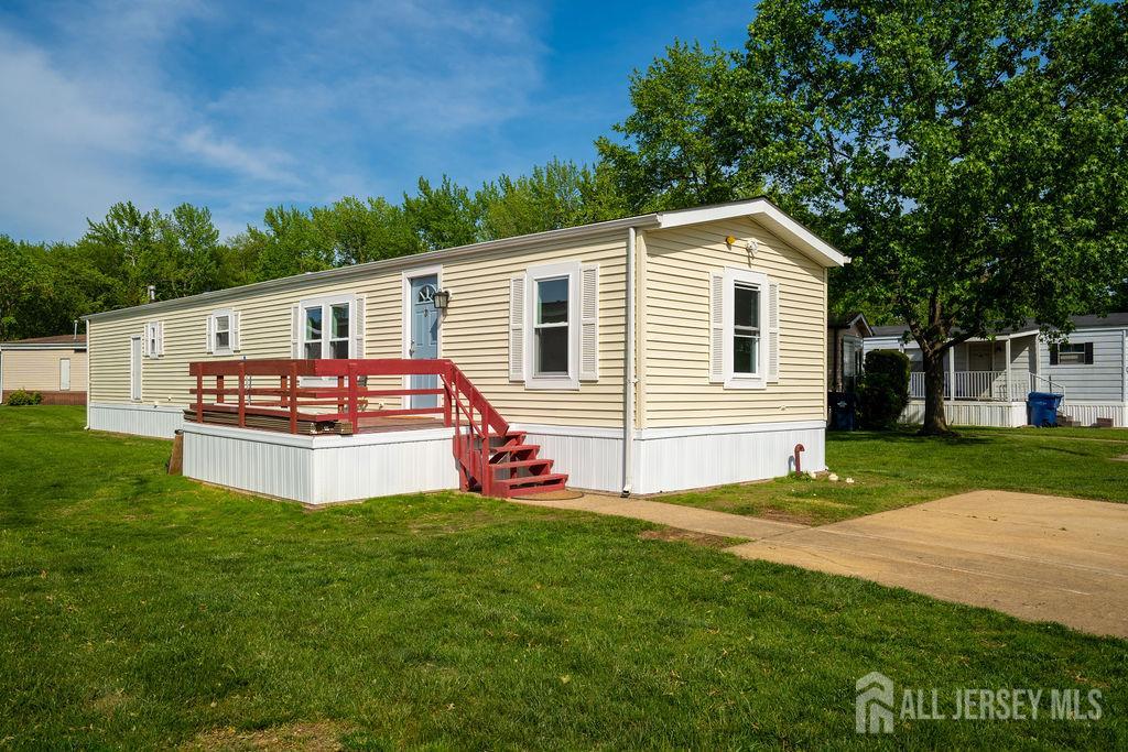 7 Deerbrook Boulevard, North Brunswick, NJ, 08902