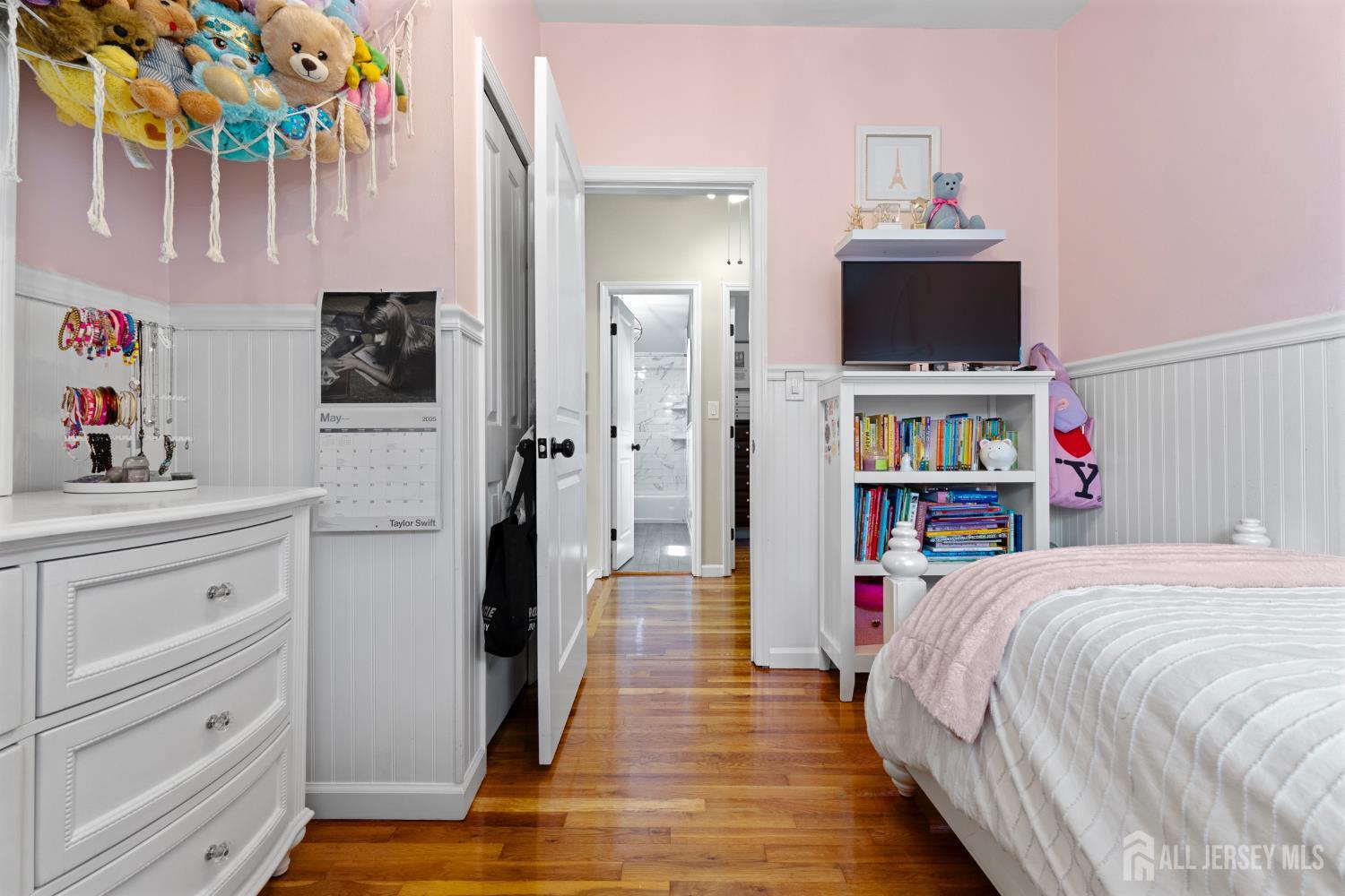 27 York Street, Old Bridge, NJ, 08857 image 32