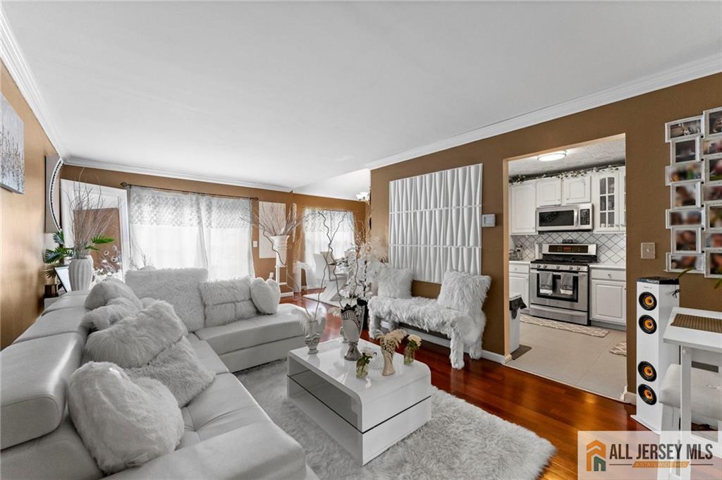 11 Rondell Lane Image 5