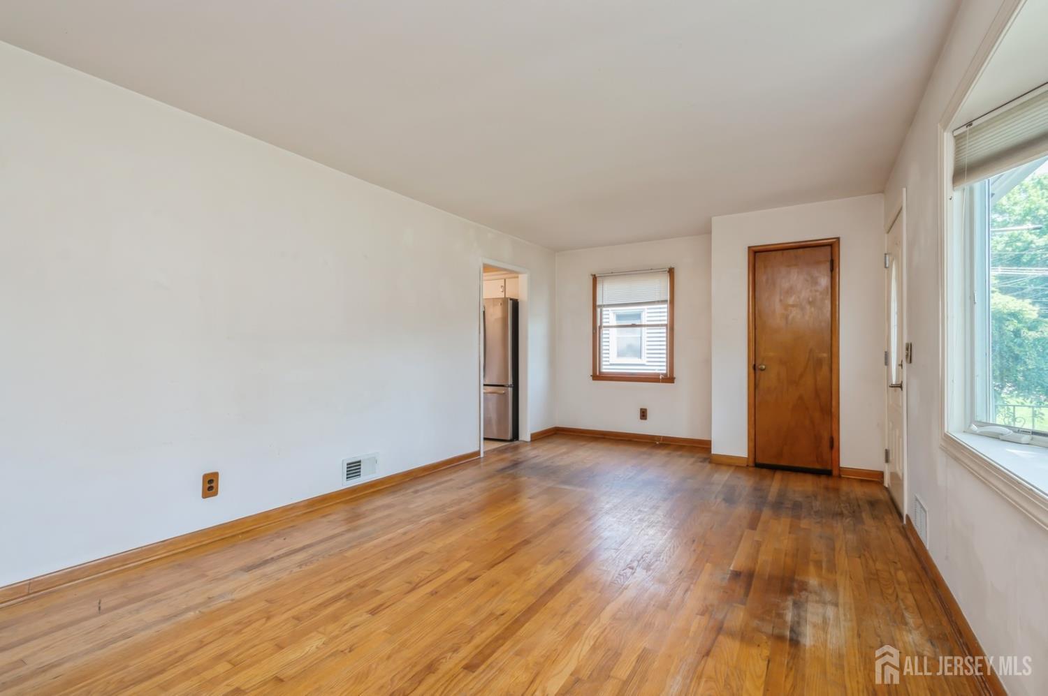 206 Charlotte Avenue Image 4