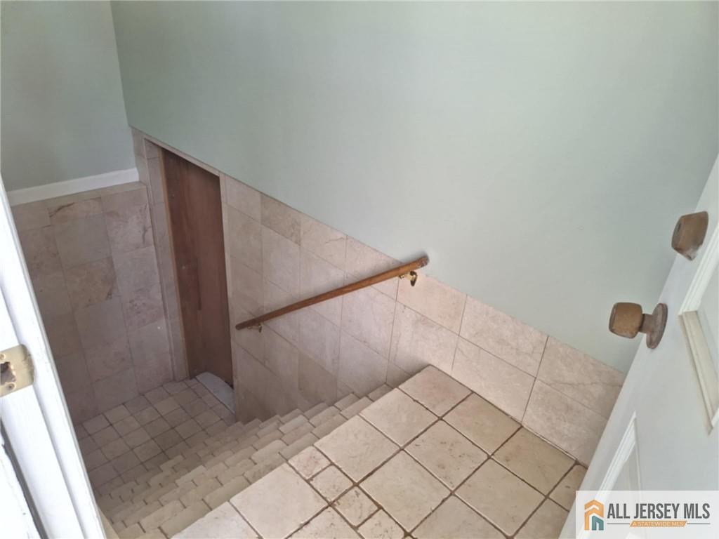85 Pinetree Drive, Sayreville, NJ, 08859 image 27
