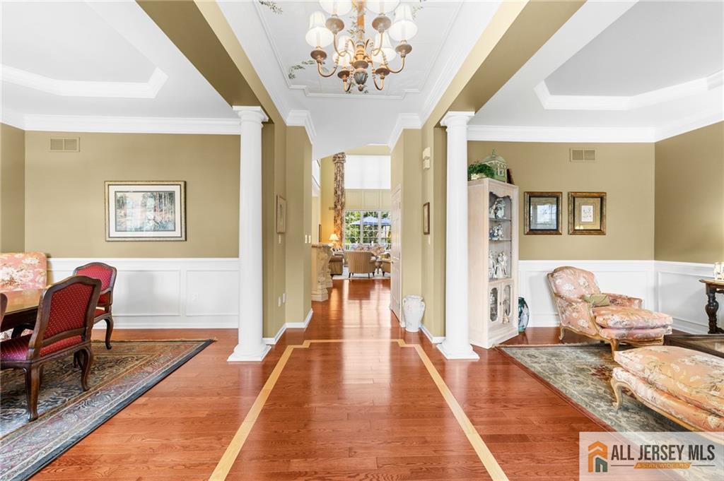 8 Tamarack Road Image 3