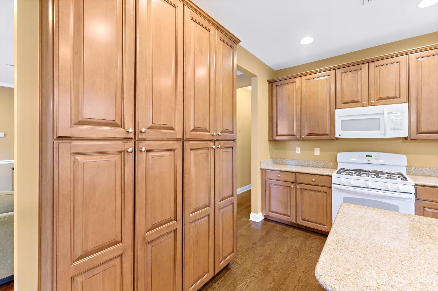 72 Wintergreen Drive, Manalapan, NJ, 07726 image 14