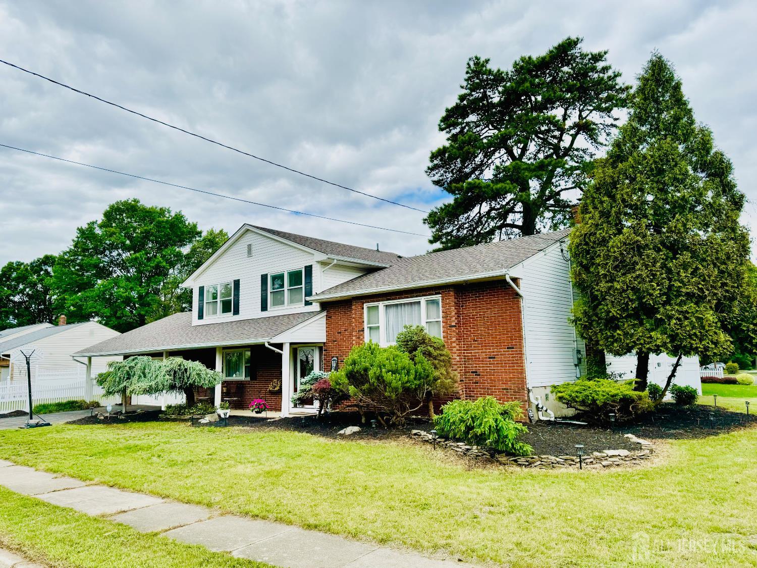 7 Rosewood Drive, Milltown, NJ, 08850