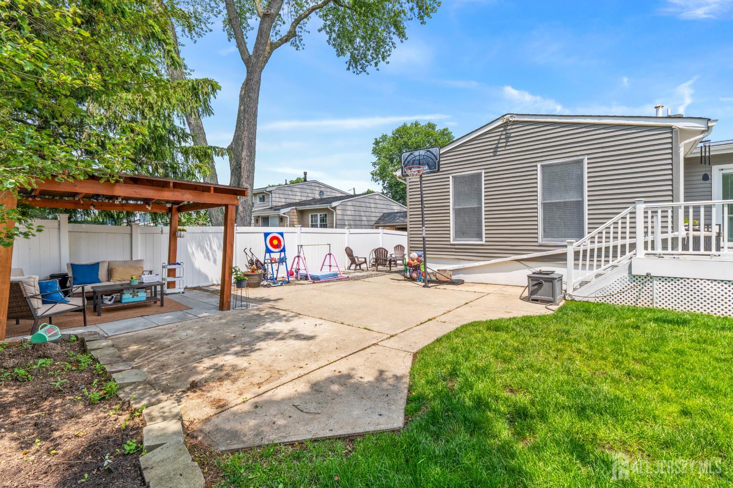 27 York Street, Old Bridge, NJ, 08857 image 40