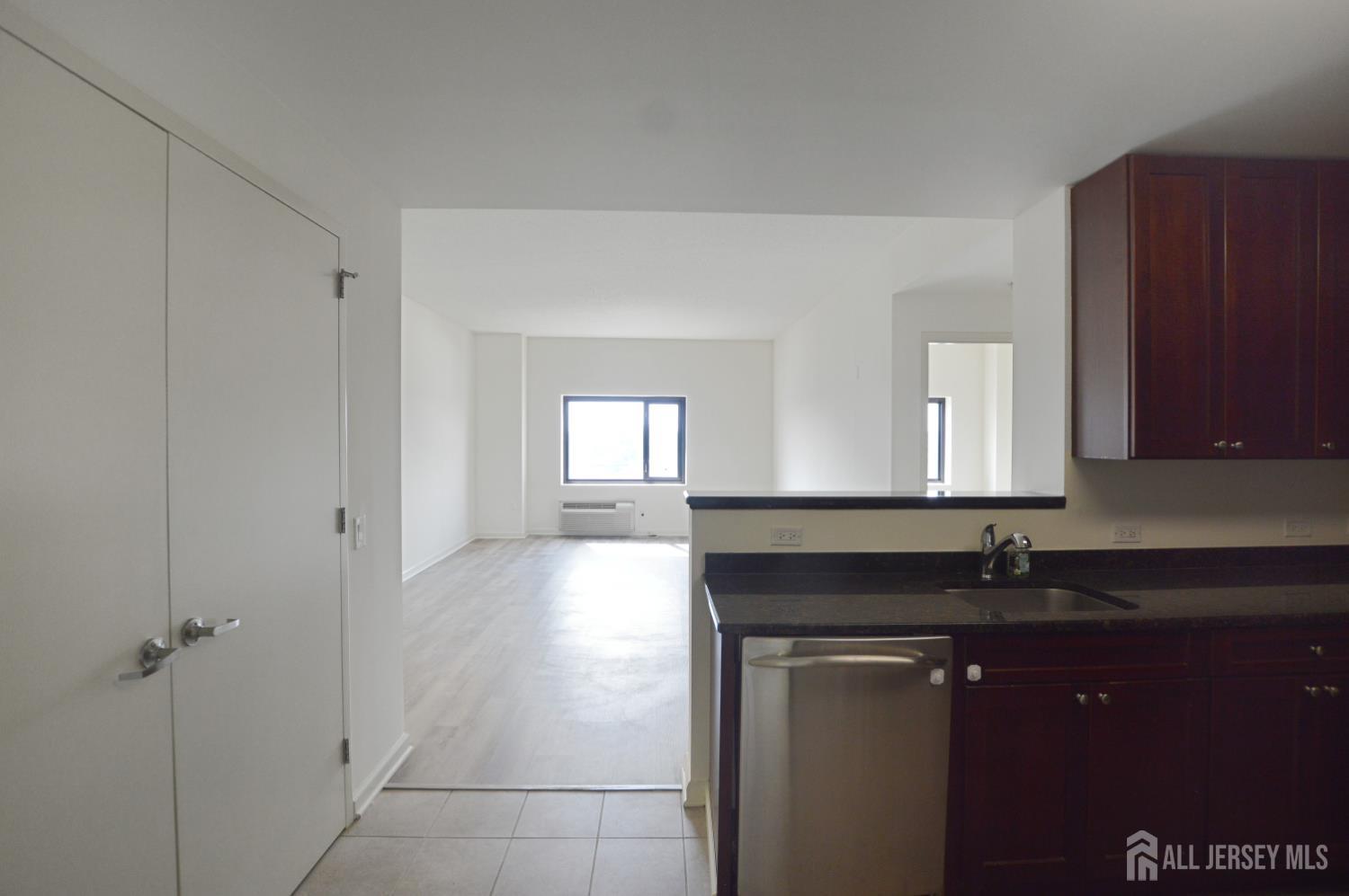 1 Carriage City Plaza 616, Rahway, NJ, 07065 image 6