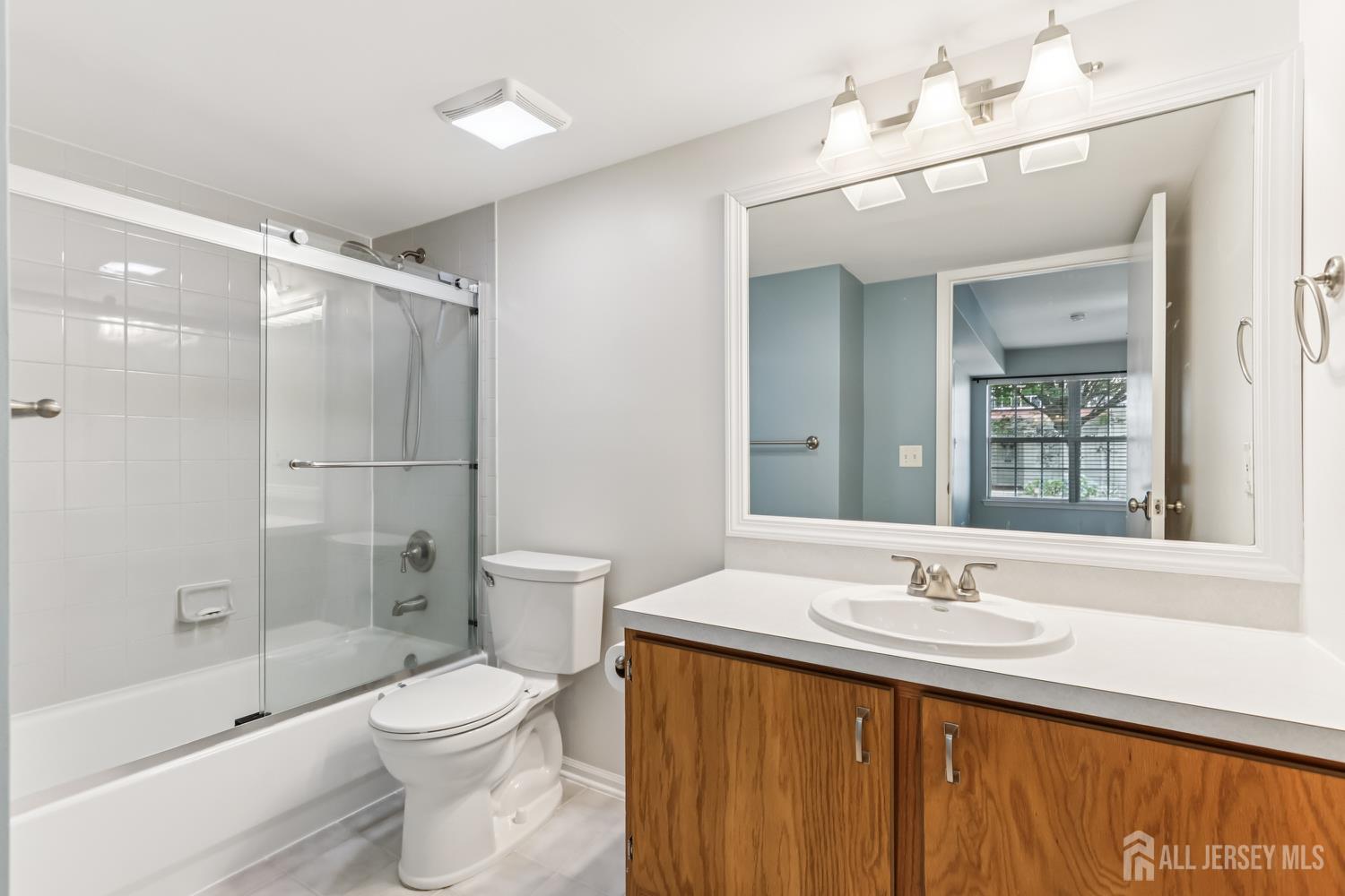 902 Plymouth Road, North Brunswick, NJ, 08902 image 17