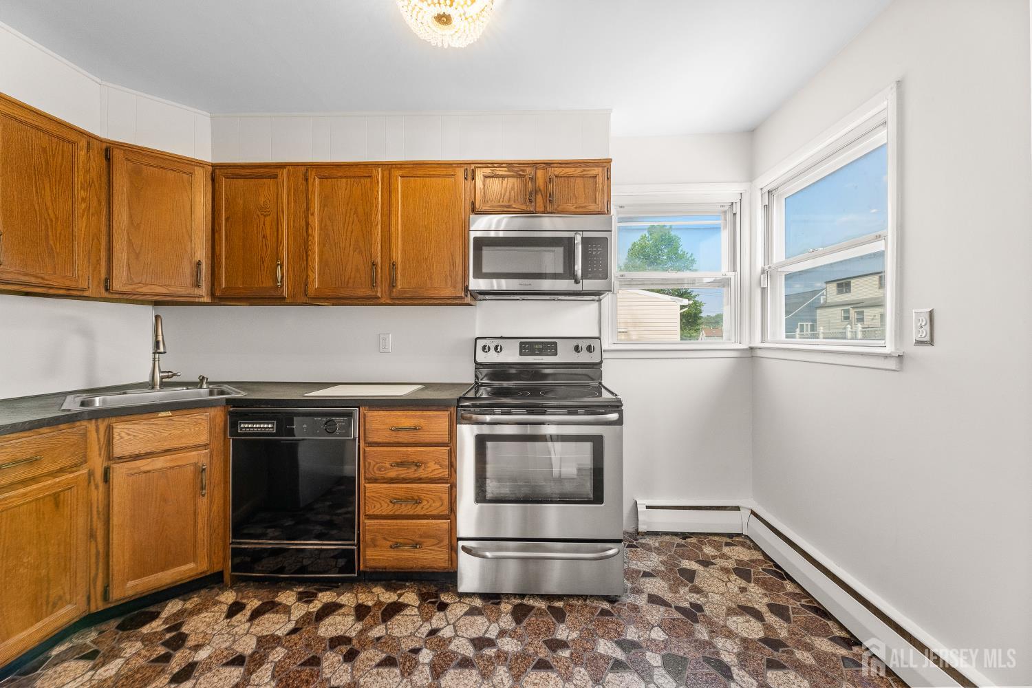 82 Mercer Street, Menlo Park Terrace, NJ, 08840 image 12