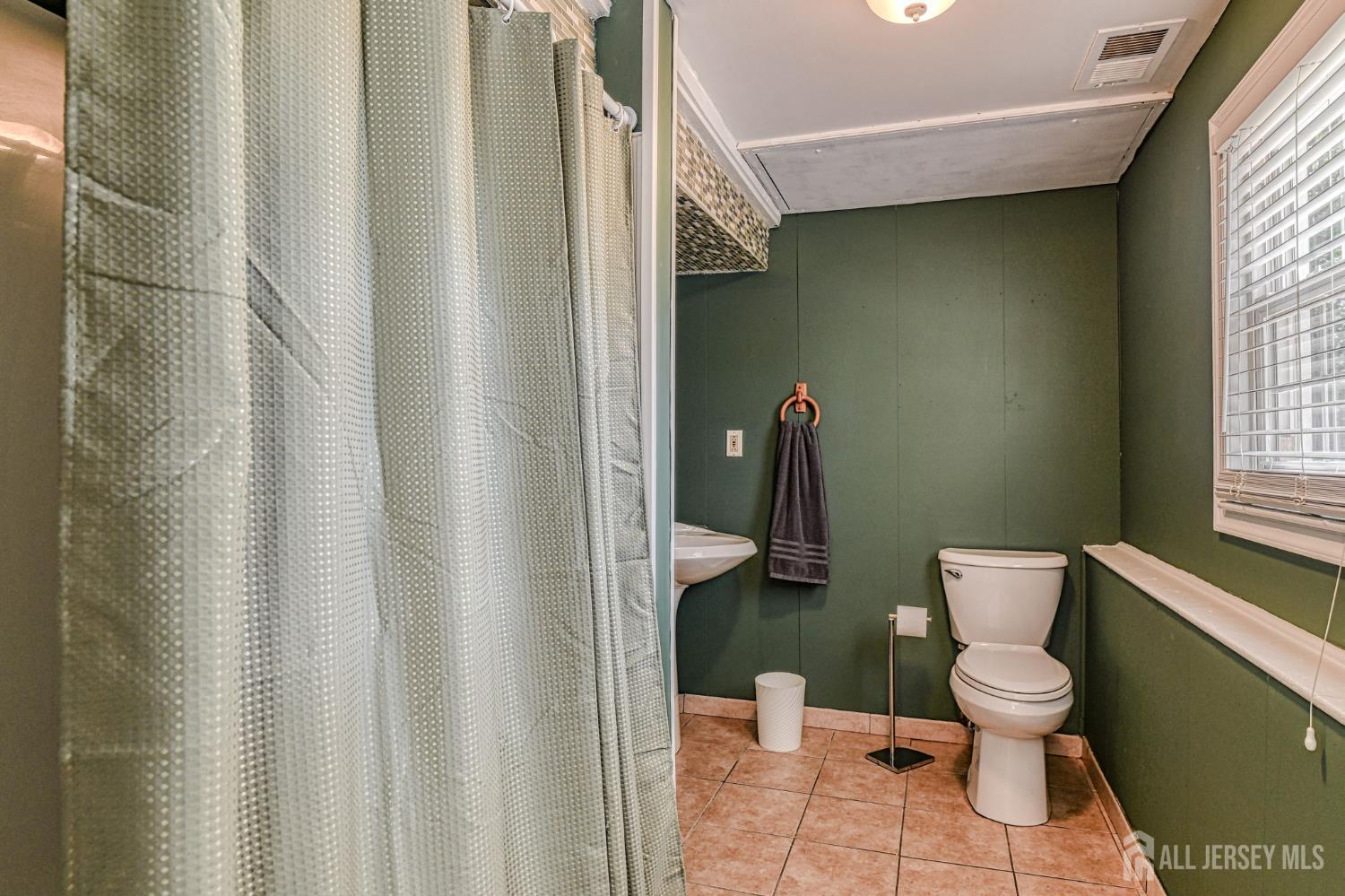 281 Cindy Street, Old Bridge, NJ, 08857 image 36