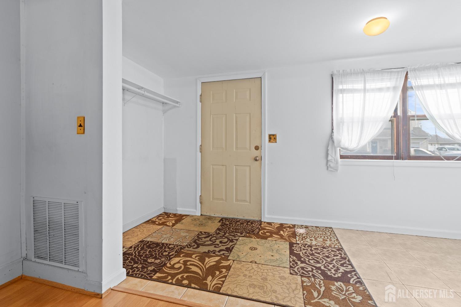 42 Dudley Street Image 5