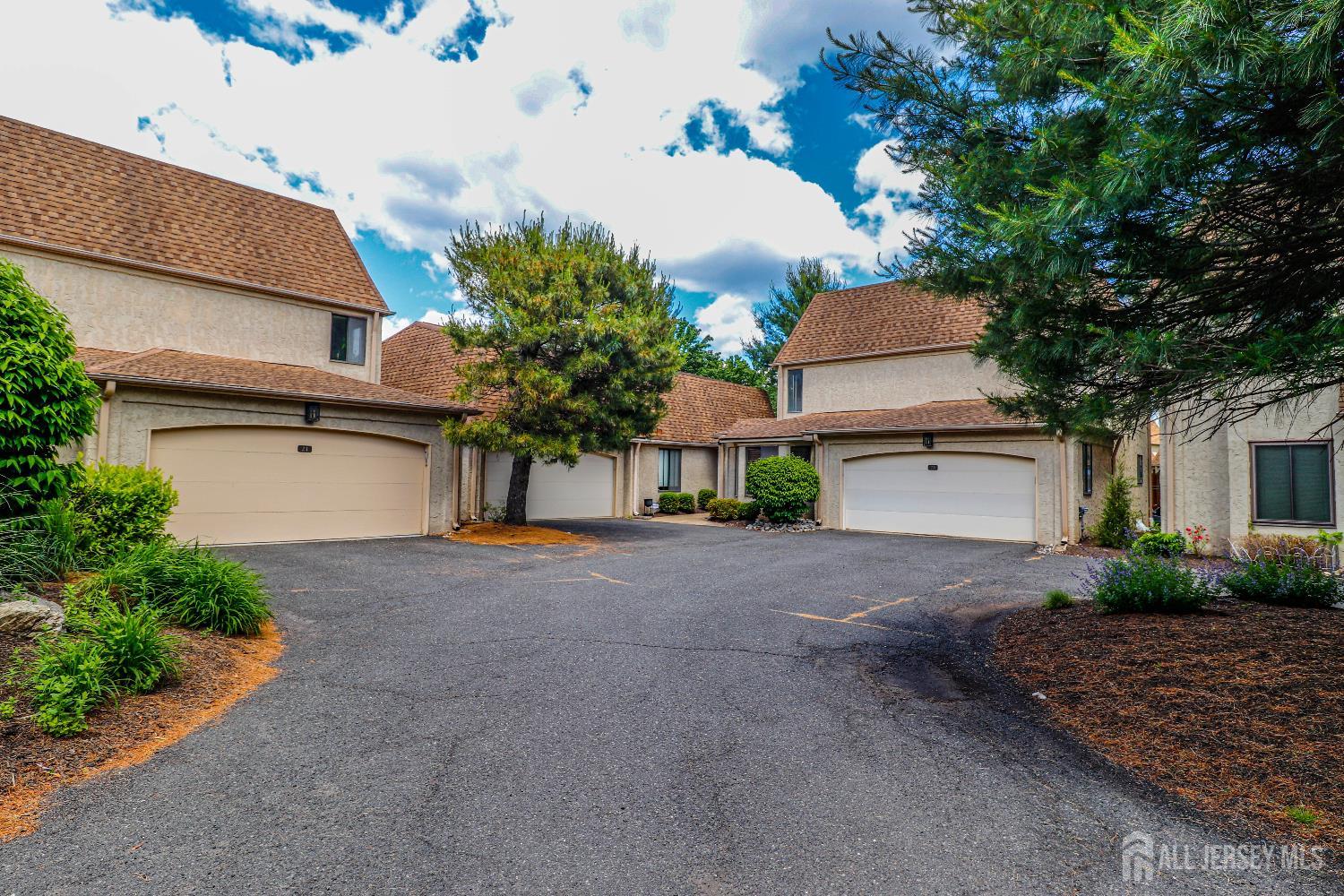 22 Carriage Place, Edison, NJ, 08820