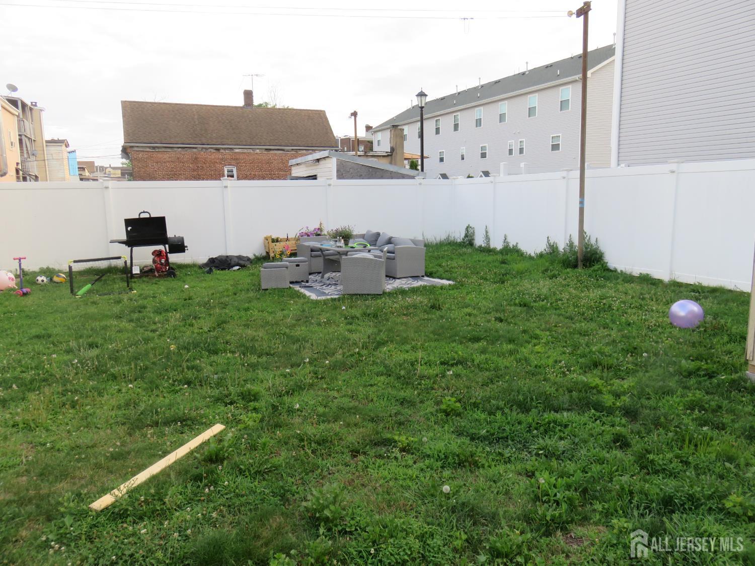 325 Goodwin Street, Perth Amboy, NJ, 08861 image 10