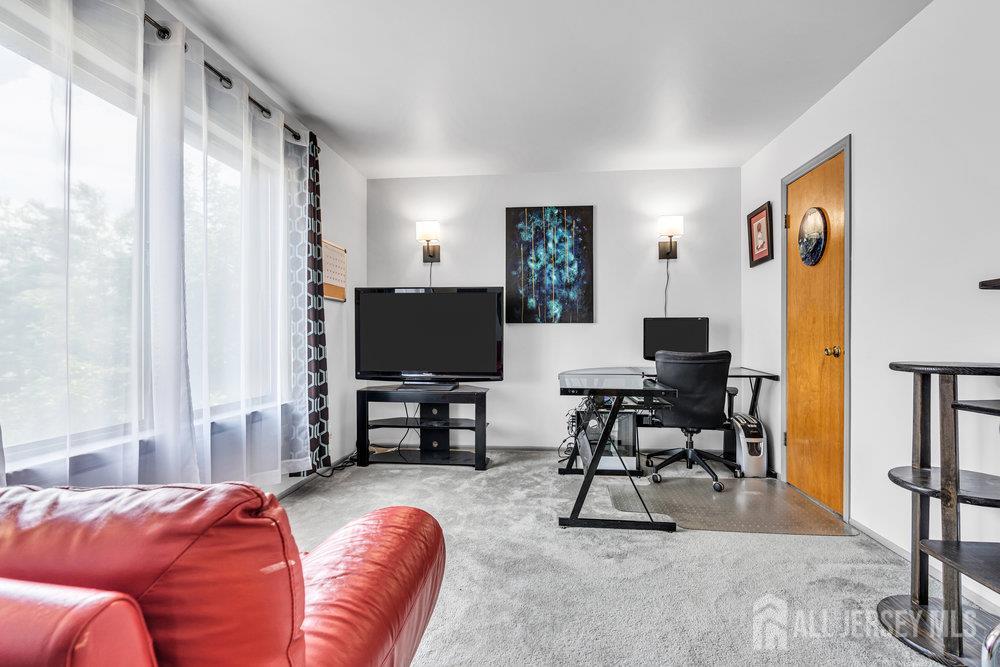 266 Silver Lane, Old Bridge, NJ, 08857 image 26