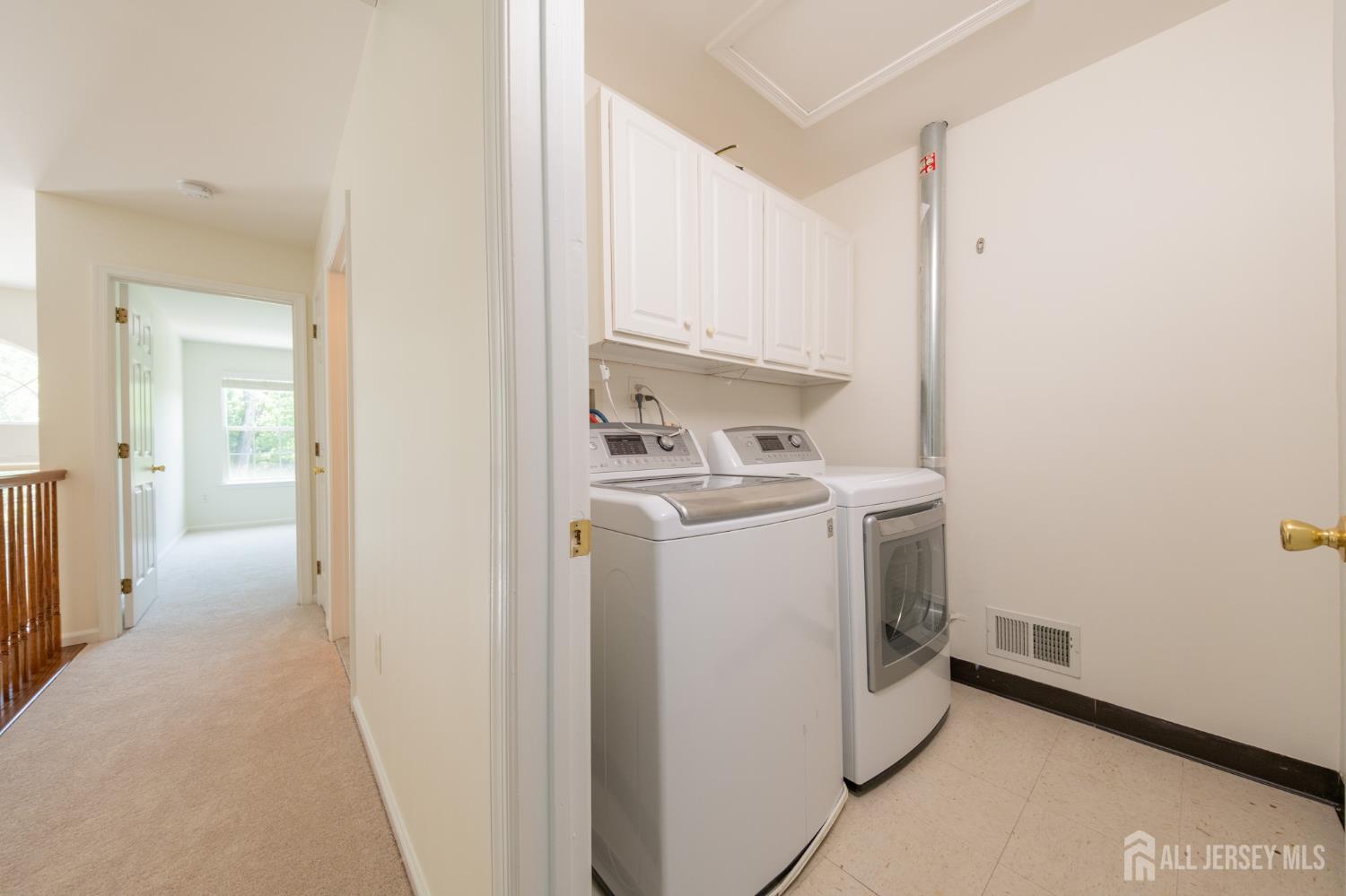 202 park Knoll, South Brunswick, NJ, 08540 image 45