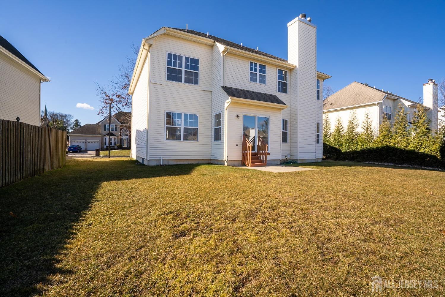 17 Larkspur Drive Image 4