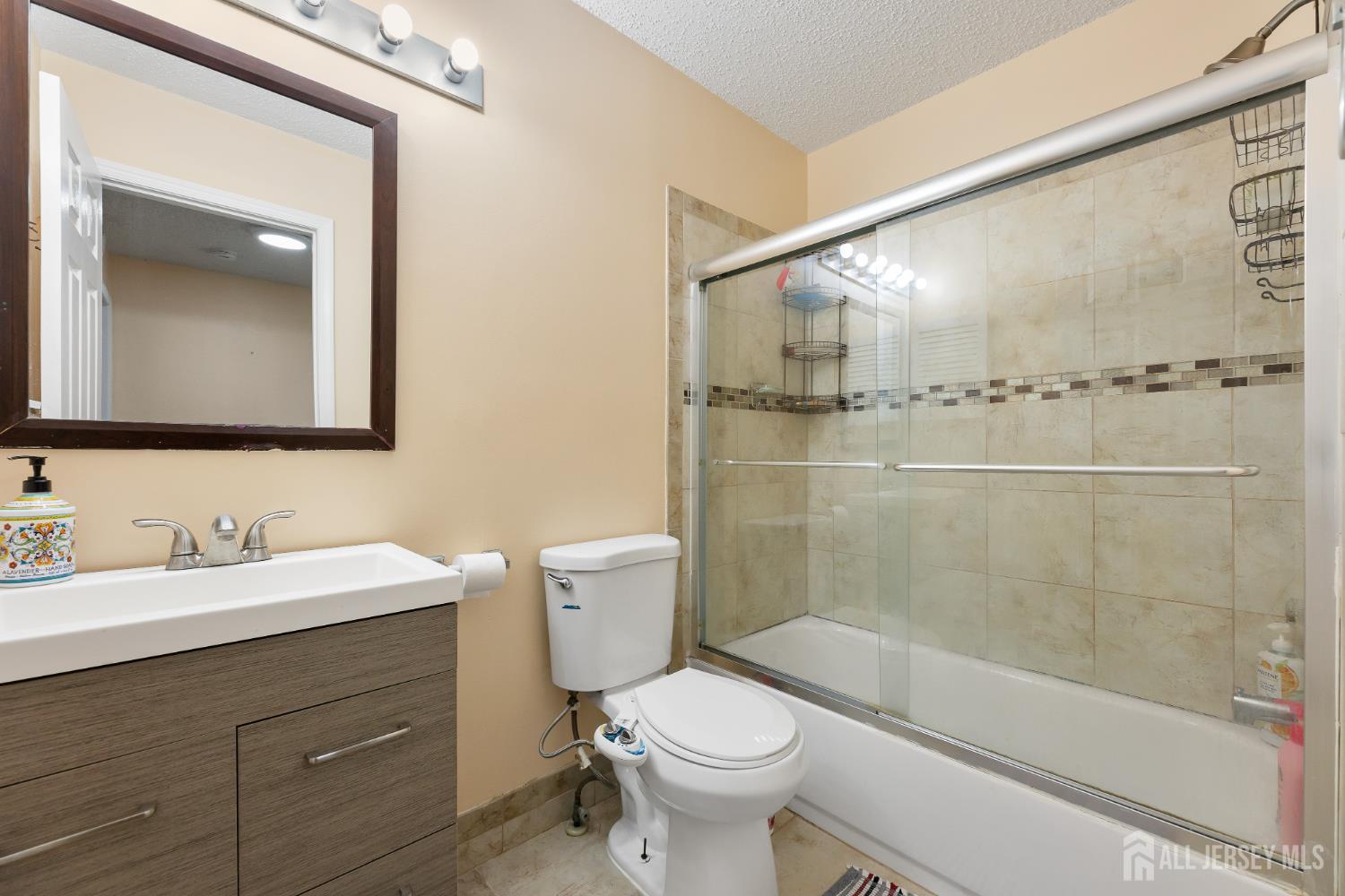76 Lynnette Court, South Brunswick, NJ, 08824 image 16