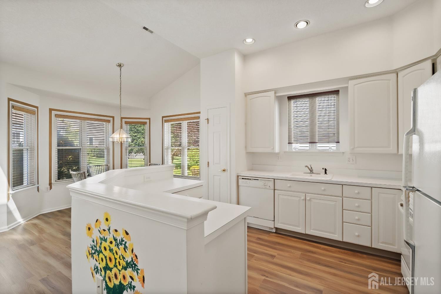 17 Severn Way, Monroe, NJ, 08831 image 12