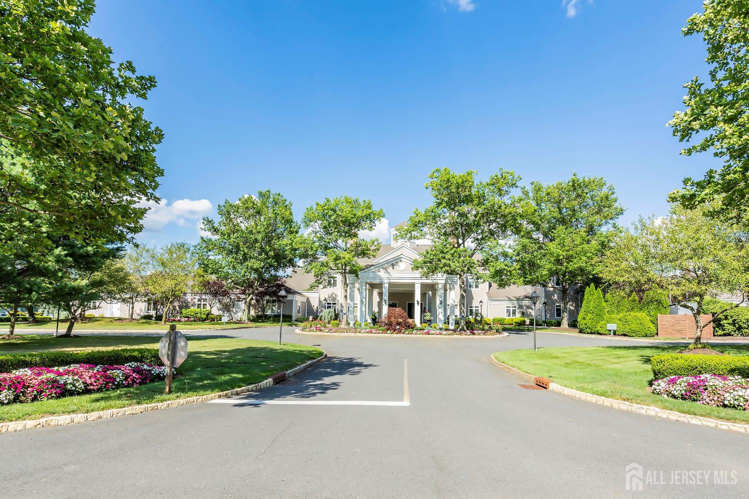 17 Severn Way, Monroe, NJ, 08831 image 37