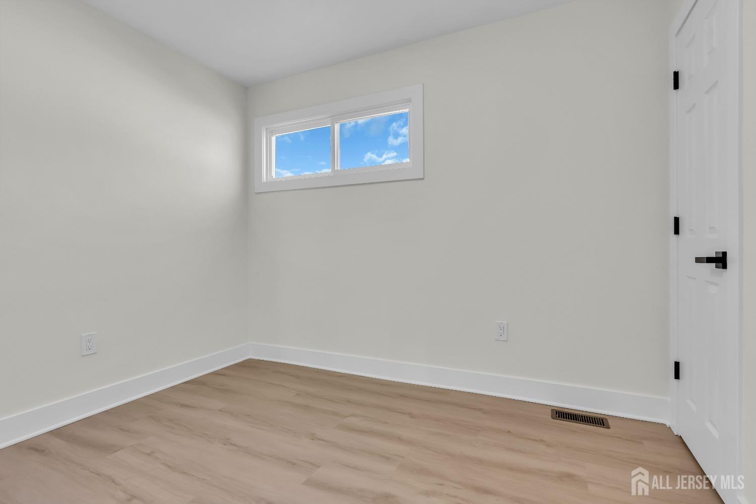416-418 Hawthorne Street, Keyport, NJ, 07735 image 8