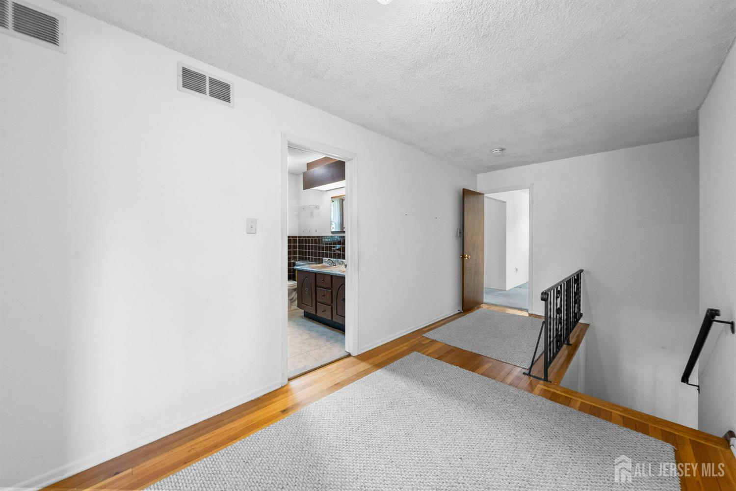 85 Hidden Lake Drive, North Brunswick, NJ, 08902 image 28