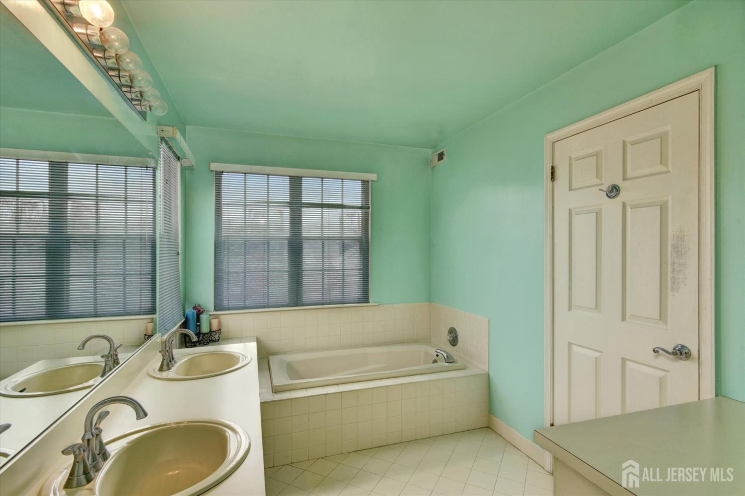 6 Thrush Court, Old Bridge, NJ, 08857 image 29