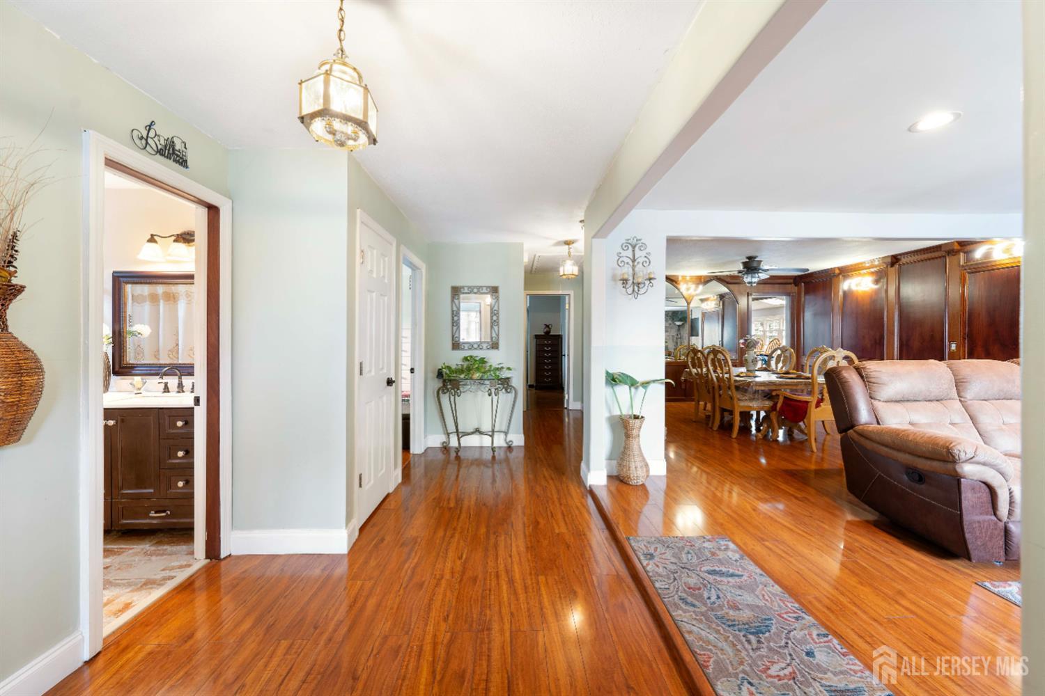 201 Summit Avenue, Fords, NJ, 08863