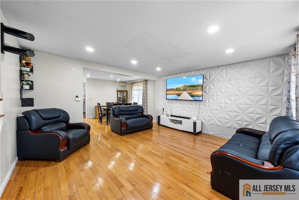 19 Edgegrove Street, Edison, NJ, 08837 image 7