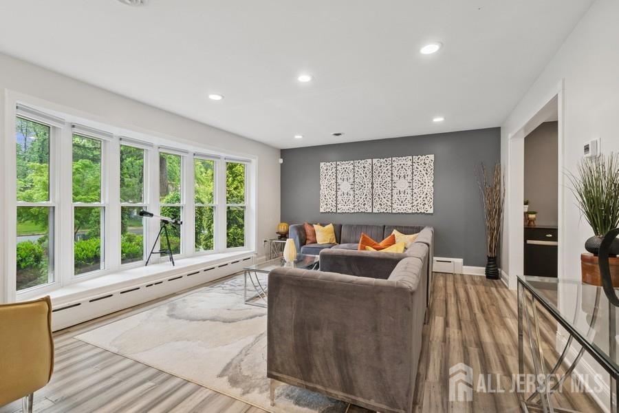 9 Valley Forge Drive Image 4