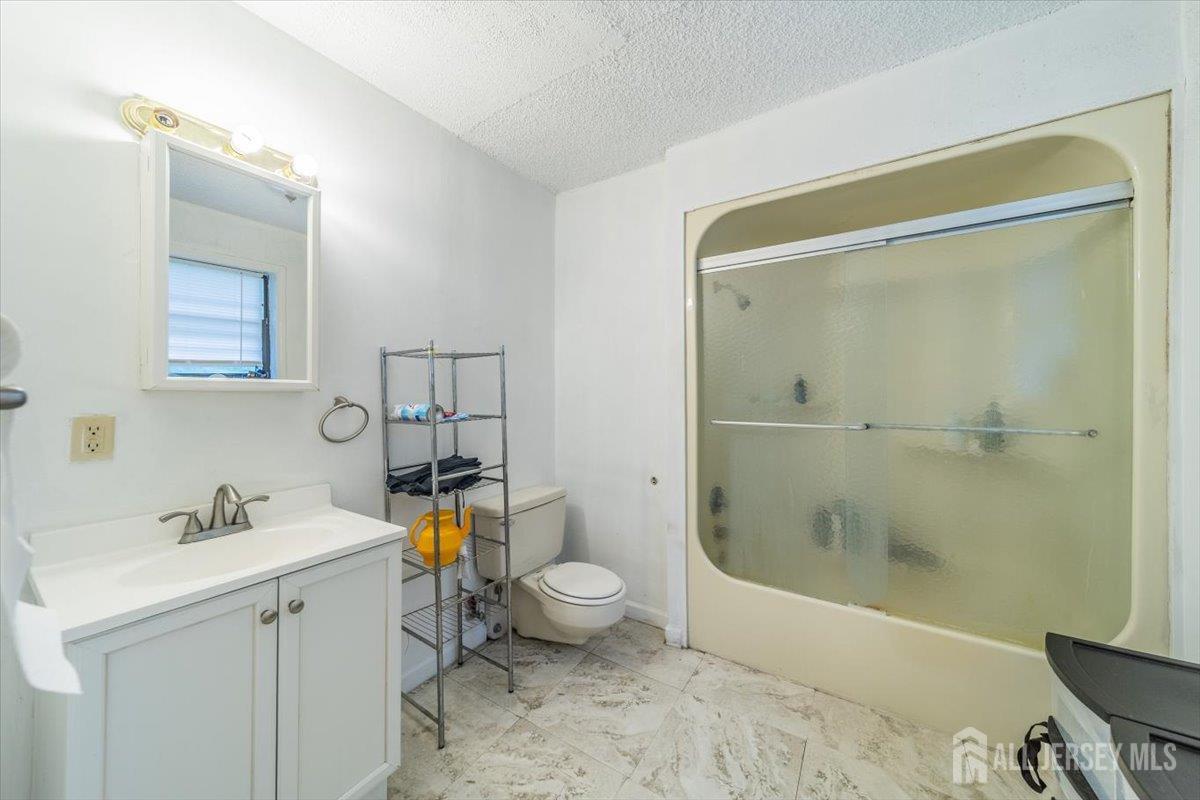 36 Henry Street, Edison, NJ, 08820 image 20