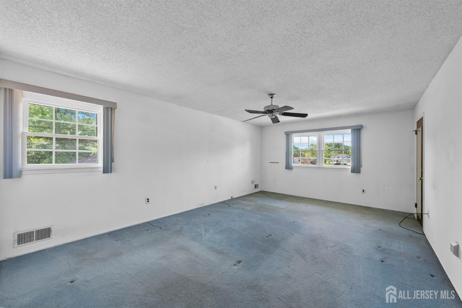 85 Hidden Lake Drive, North Brunswick, NJ, 08902 image 30