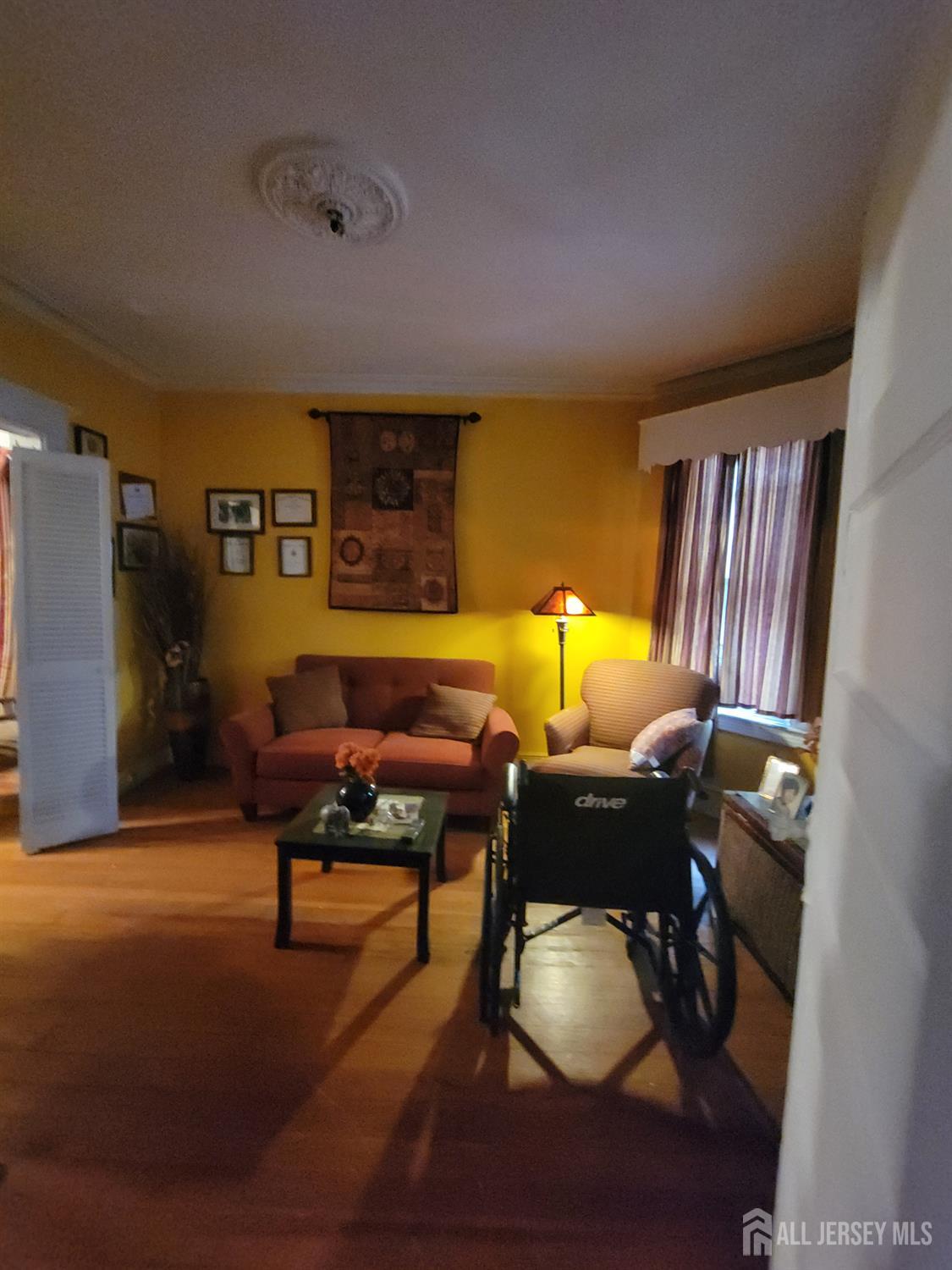 25 Dwight Street, Jersey City, NJ, 07305 image 32