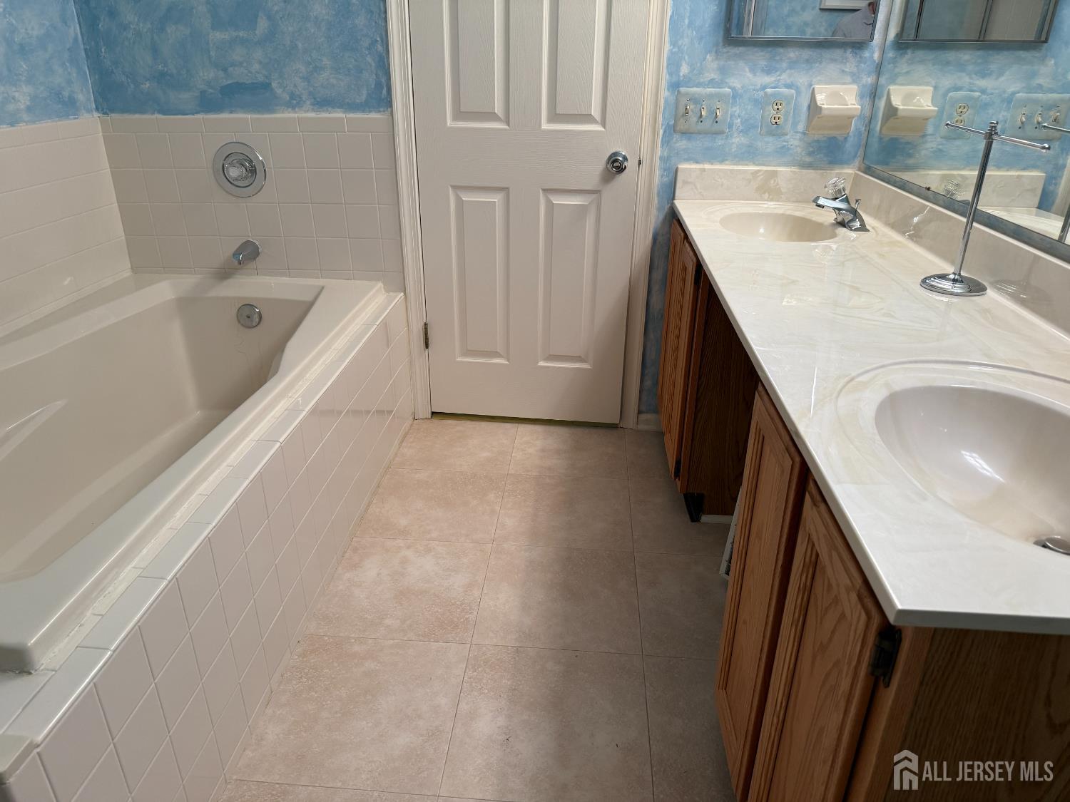 1 Allen Court, Manalapan, NJ, 07726 image 35