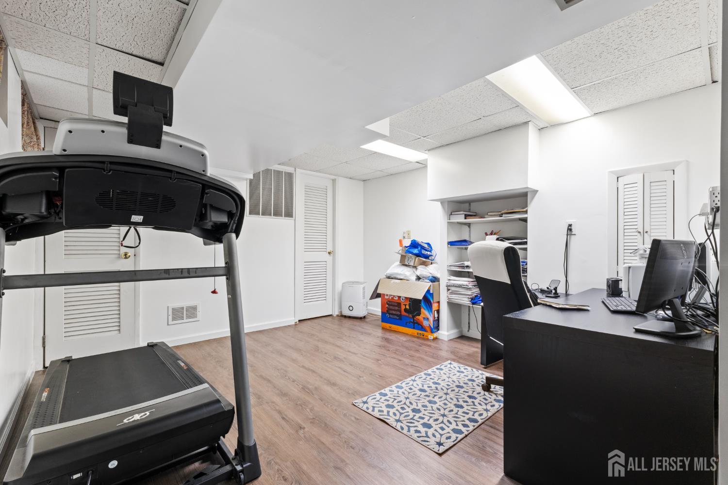348 Westgate Drive, Edison, NJ, 08820 image 26