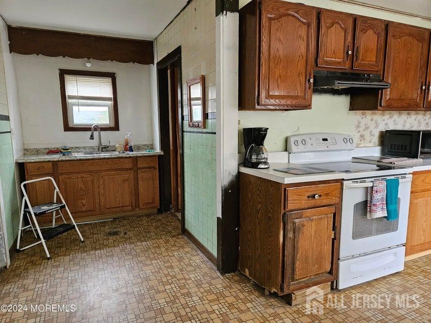 85 Pacific Boulevard, Old Bridge, NJ, 07735 image 12