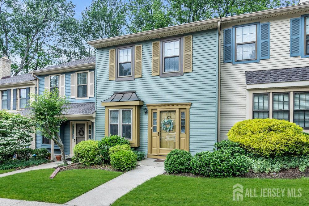 223 Perth Hill Court Image 3