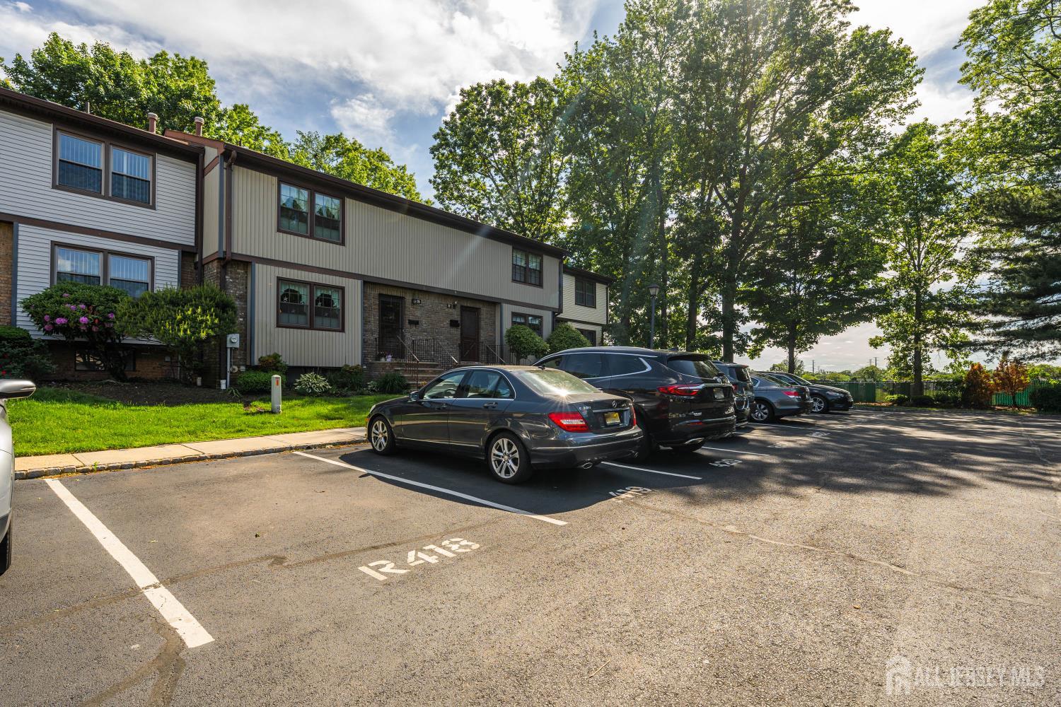 77 Highview Drive, Woodbridge Proper, NJ, 07095