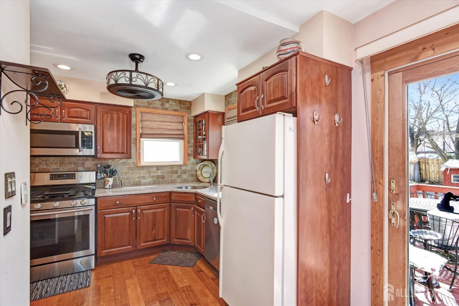 352 Parker Avenue, South Amboy, NJ, 08879 image 18