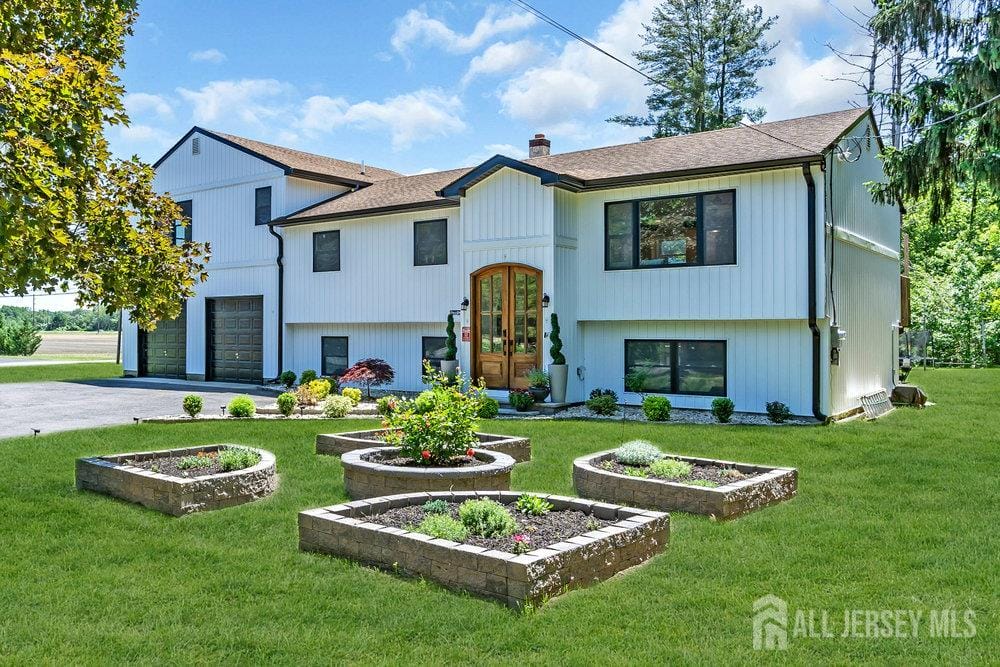 24 Bentley Road, Monroe, NJ, 08831