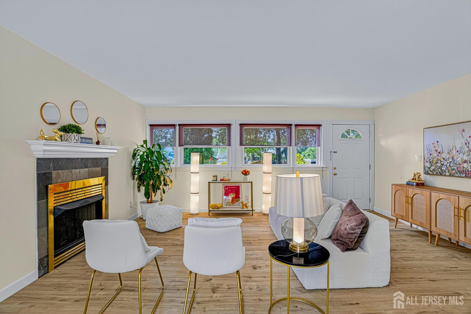 12 Joline Road Image 4