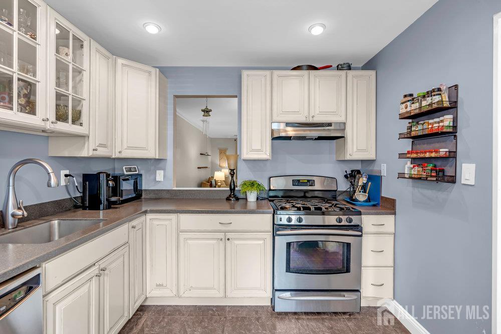 223 Perth Hill Court, Matawan, NJ, 07747 image 8