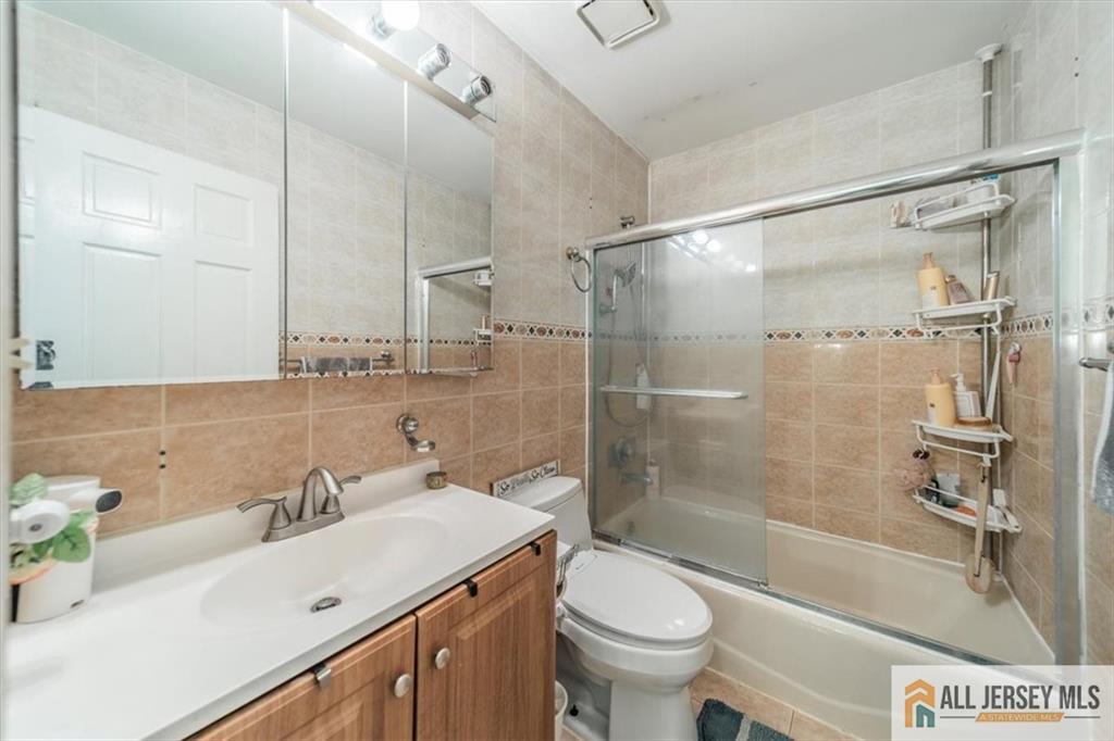 47 Pheasant Run 47, Edison, NJ, 08820 image 16